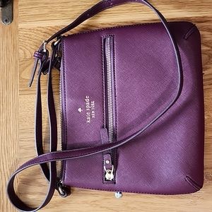 Burgandy Kate Spade Crossbody Purse w/ Gold Hardware Barely Used